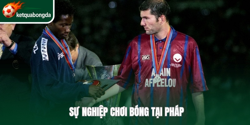 Zinedine Zidane đã từng chơi cho 2 đội bóng tại Pháp 
